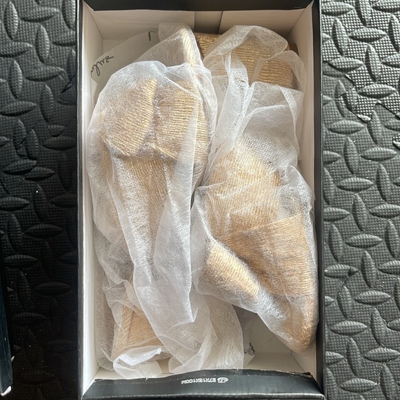 Dorothea Rose Gold Knotted High Heel Sandals. NWT/Never Worn. SIZE 8 - Picture 10 of 12